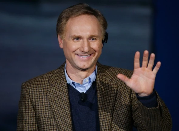 Dan Brown